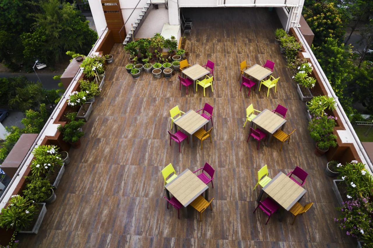 The Park Residency Hotell Ahmedabad Exteriör bild